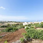 דירה Lovely, Cozy Fully Equipped 2br In The Centre By 360 Estates *