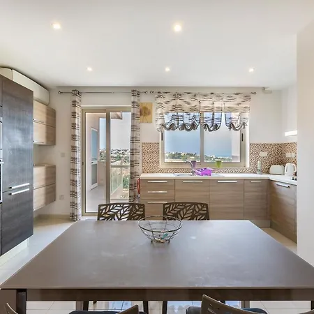 Lovely, Cozy Fully Equipped 2br In The Centre By 360 Estates Daire San Ġwann