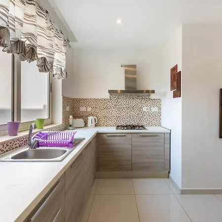 Lovely, Cozy Fully Equipped 2br In The Centre By 360 Estates Daire San Ġwann