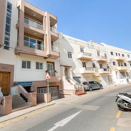 Lejlighed Lovely, Cozy Fully Equipped 2br Apt In The Centre By 360 Estates *